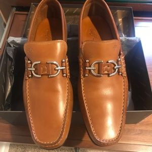 Donald J Pliner Tan Loafers